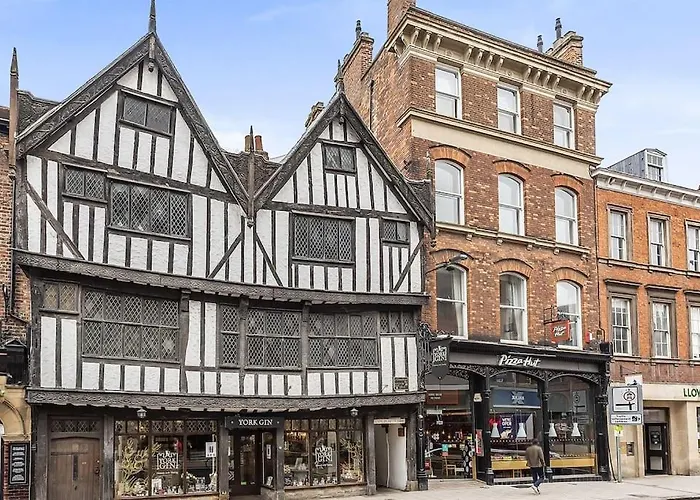 Rowntree One - Stunning Apartment- Grade II Listed